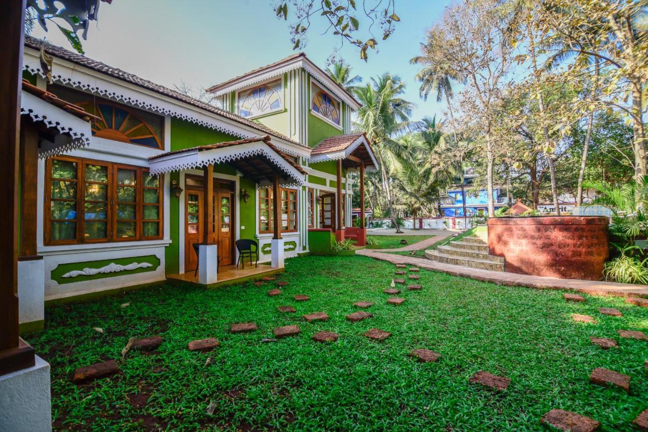 Bed and Breakfast The Amrit Goa Candolim Exterior foto